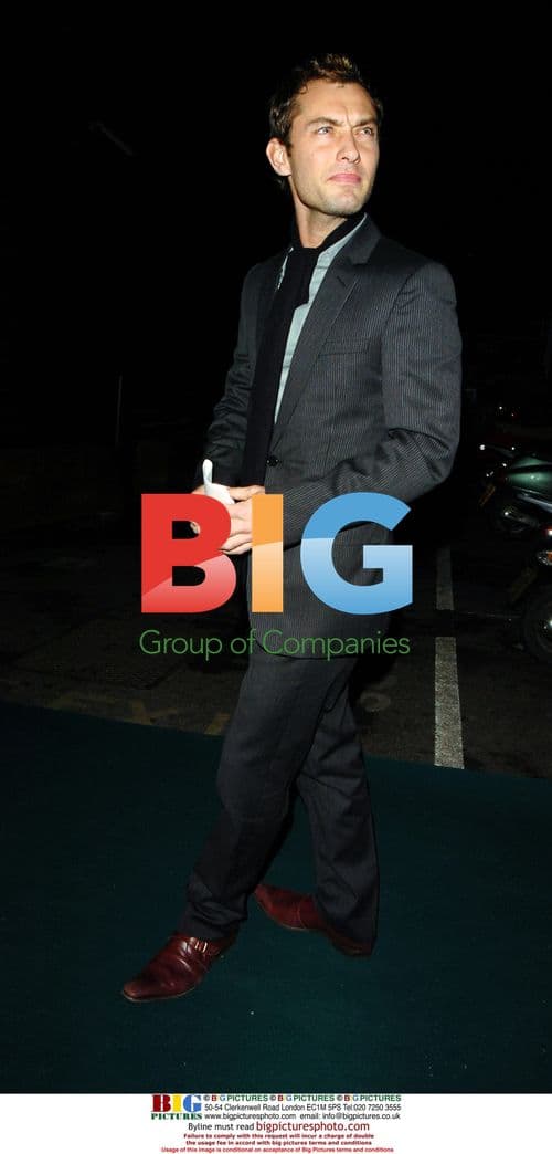 *WORLD RIGHTS* The Why Not Event; a fundraiser for orphans of the Rwandan genocide. Westbourne Studios, London, UK 24/11/05
BYLINE JUSTIN PALMER/BIGPICTURESPHOTO.COM:JUP001

*USAGE OF THIS IMAGE IS CONDITIONAL UPON THE ACCEPTANCE OF BIG PICTURES, TERMS AND CONDITIONS, AVAILABLE AT WWW.BIGPICTURESPHOTO.COM*
